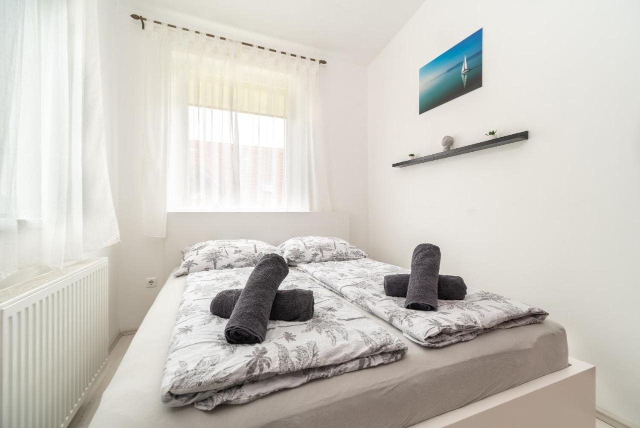 Grand 56 Apartman-เคสเท ภายนอก รูปภาพ